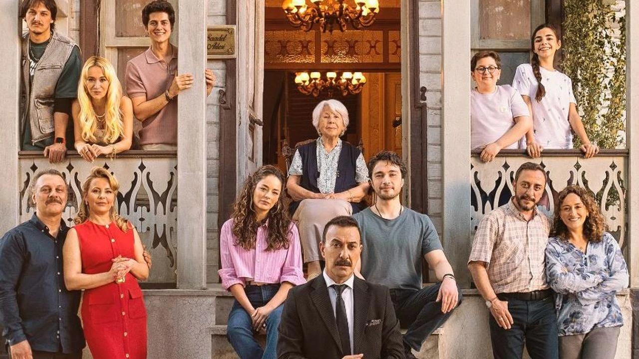 مسلسل السعادة العائلية الحلقة 13 الثالثة عشر مترجمة